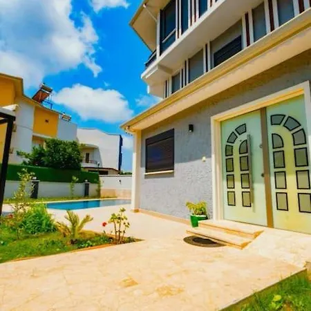 فيلة Peaceful Villas-luxury بيليك
